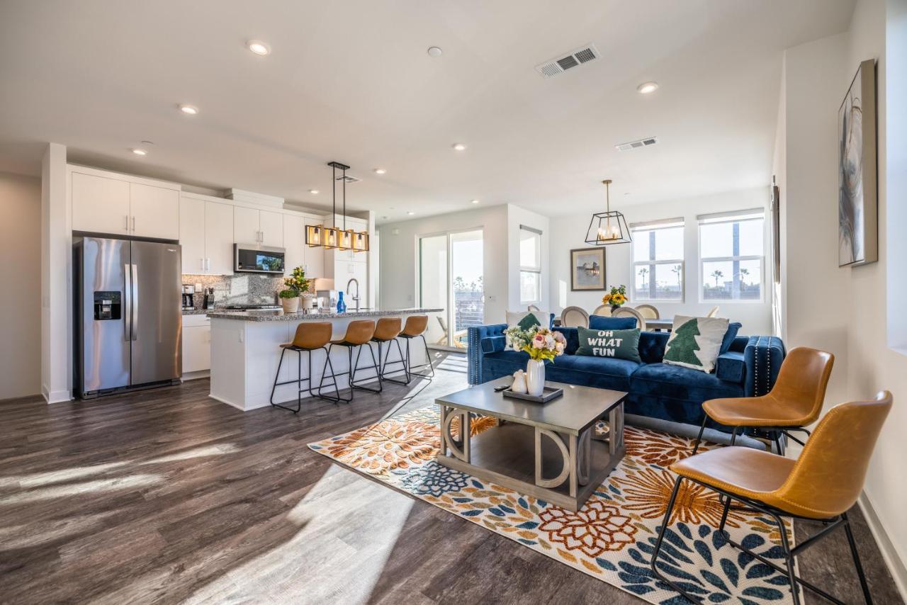 Disney Firework View 3 Bedrooms Townhouse Kitchen Fast Wifi Anaheim Exterior photo